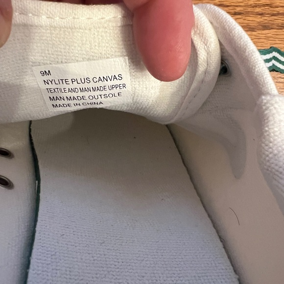 Women’s Tretorn canvas sneakers size 9; NWOT. - Picture 3 of 4